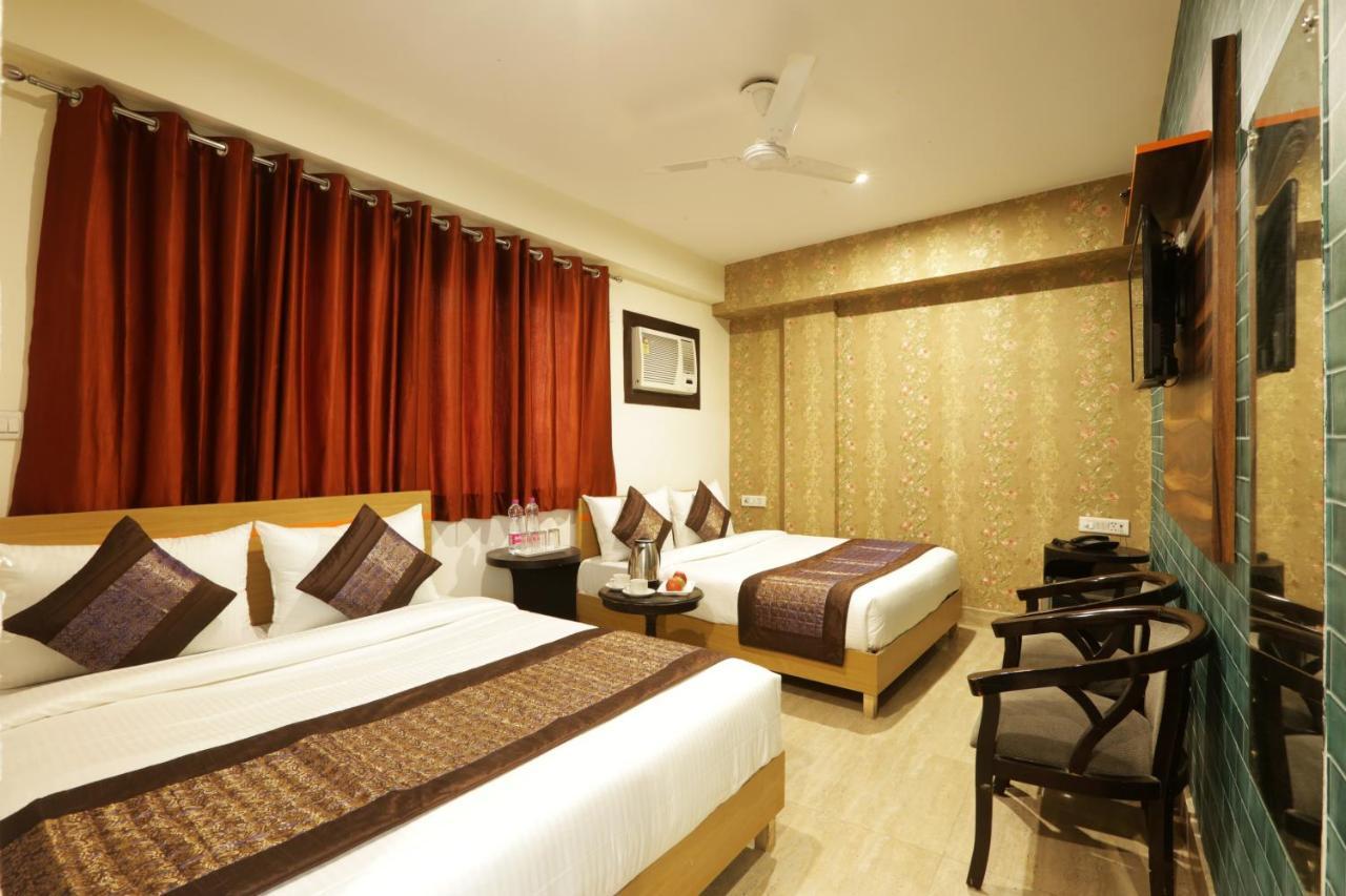 Hotel Airport Star Nuova Delhi Esterno foto