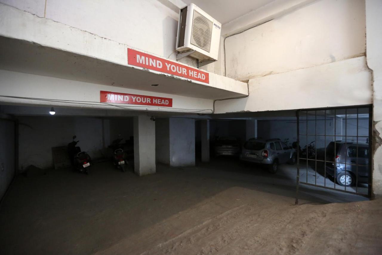 Hotel Airport Star Nuova Delhi Esterno foto