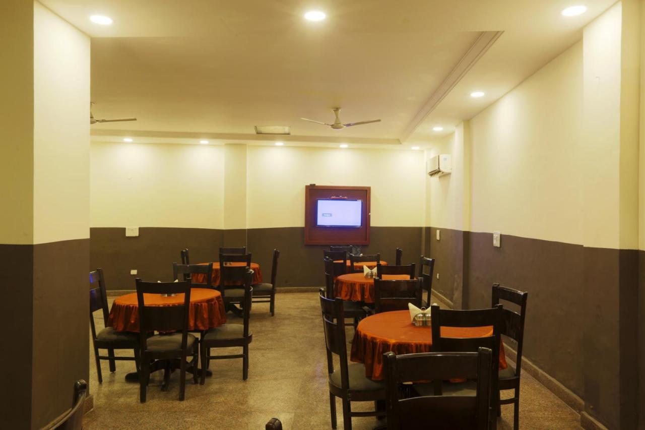 Hotel Airport Star Nuova Delhi Esterno foto